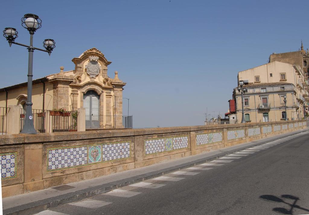 La Rosa Antica Bed & Breakfast Caltagirone Luaran gambar